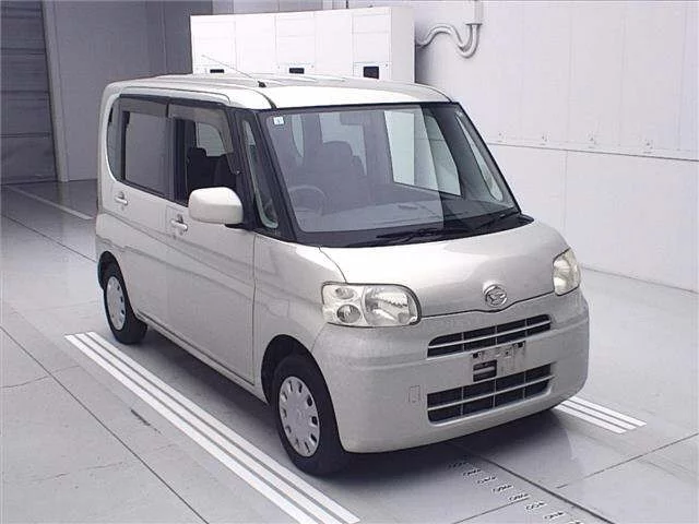 Daihatsu Tanto Лот № 80080 2010