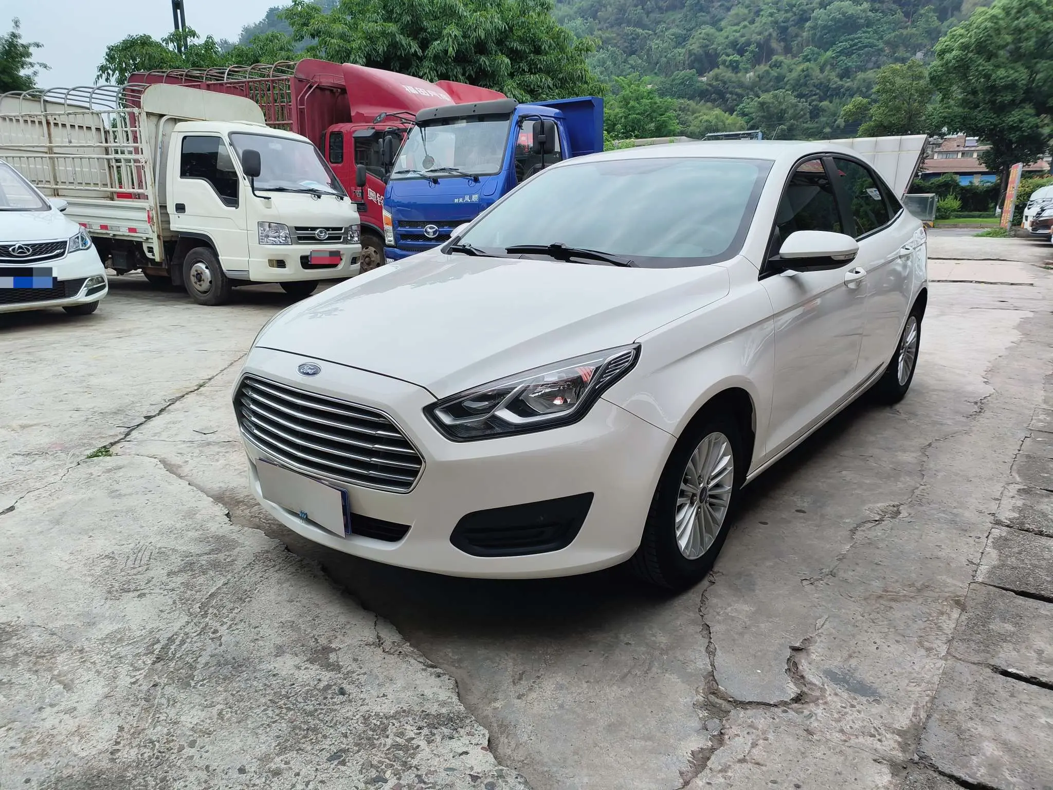 Ford Forrest №19247540 2017