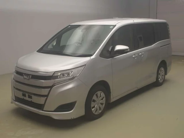 Toyota Noah Лот № 80012 2018