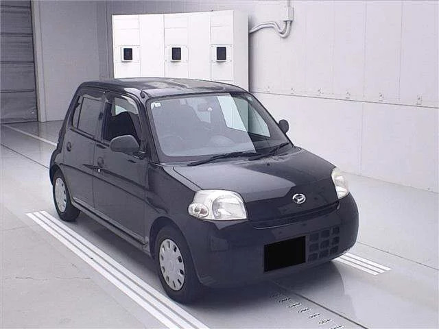 Daihatsu Esse