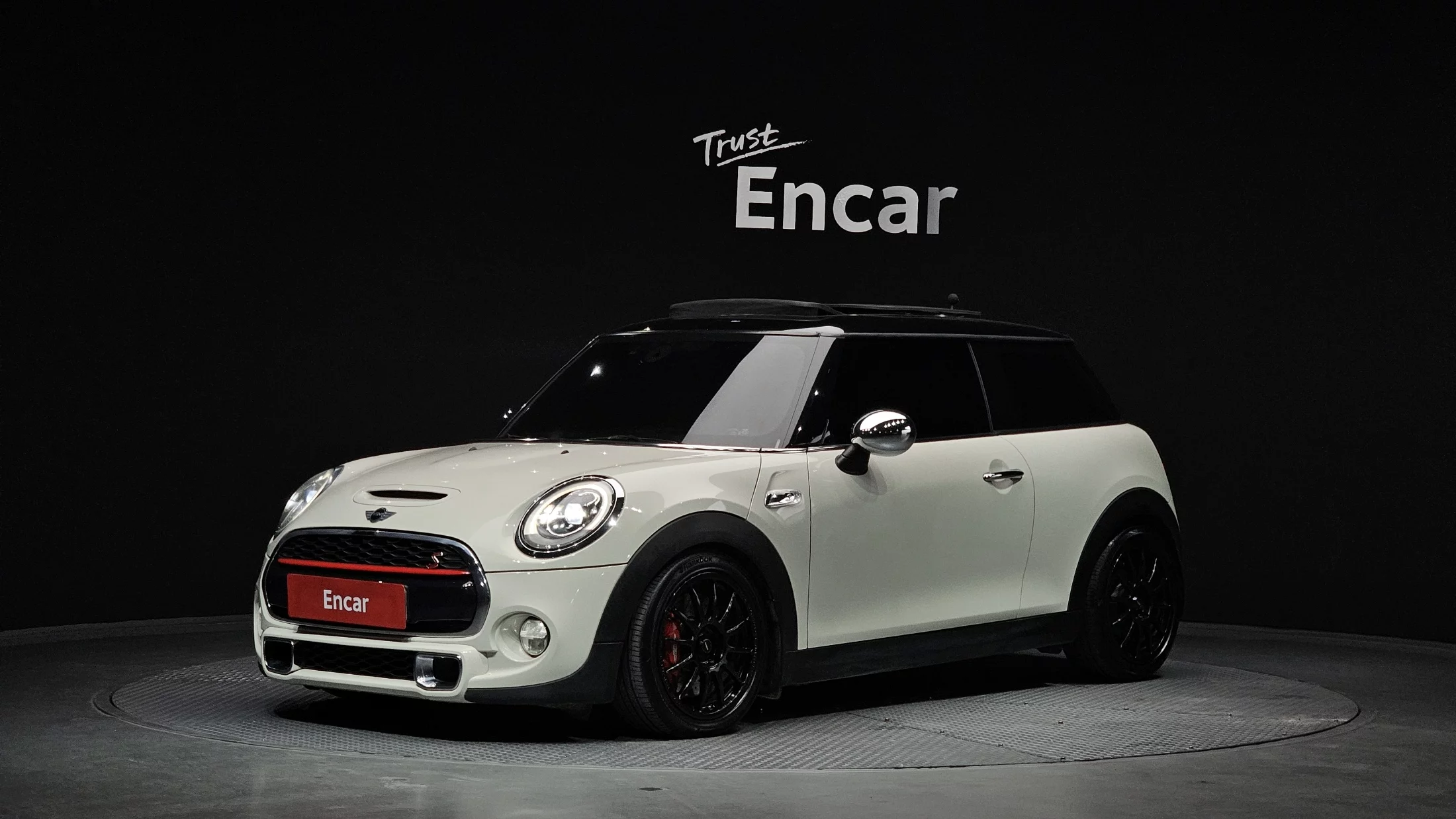 Mini Hatch III (F55/F56)