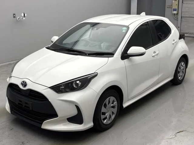Toyota Yaris Лот № 12448 2022