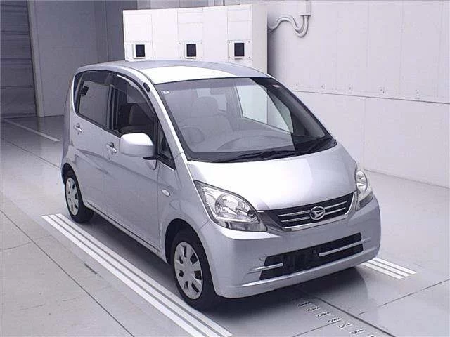 Daihatsu Move V