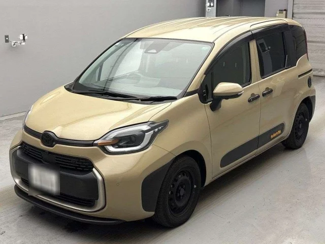 Toyota Sienta Лот № 12405 2023