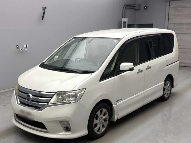 Nissan Serena Лот № 2012