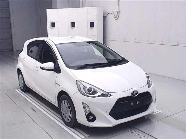 Toyota Aqua Лот № 70482 2015