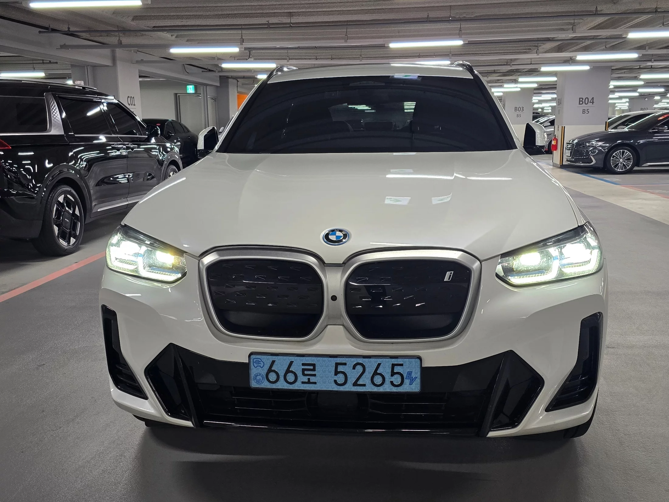 BMW iX I (I20)