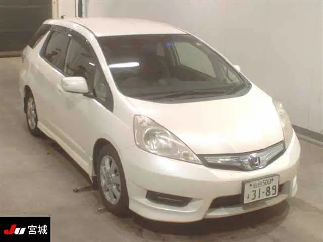Honda Fit Shuttle Лот № 2012