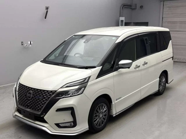 Nissan Serena Лот № 12337 2020