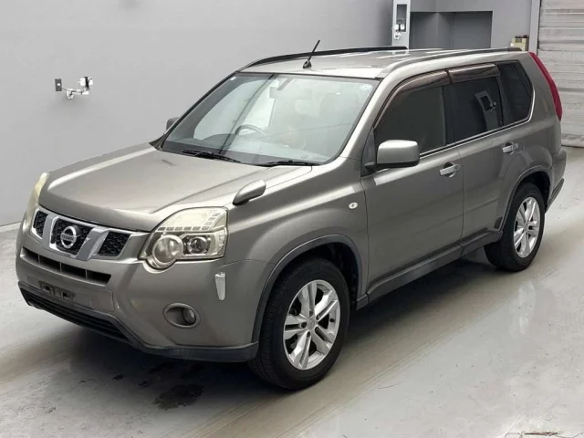 Nissan X-Trail Лот № 2011