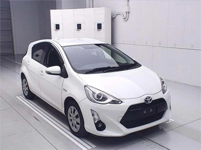 Toyota Aqua Лот № 70313 2015