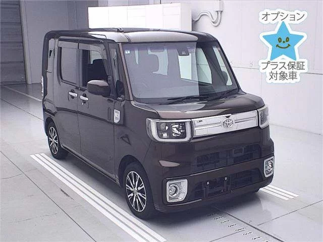 Toyota Pixis Mega