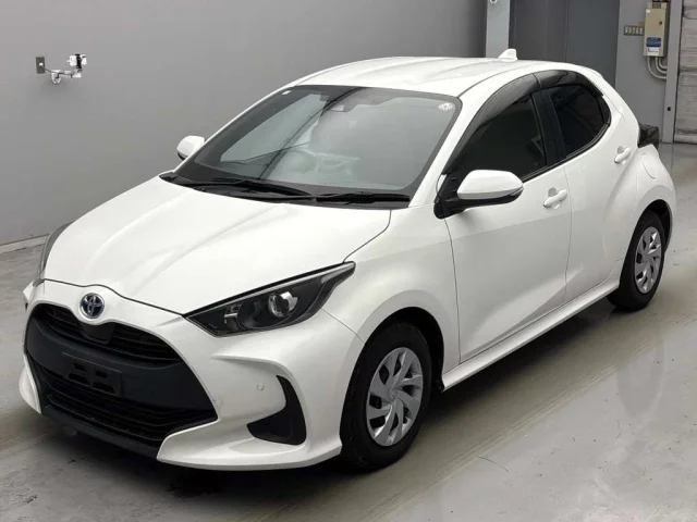 Toyota Yaris Лот № 12312 2020