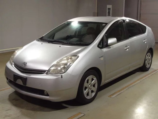 Toyota Prius II Рестайлинг (XW20)