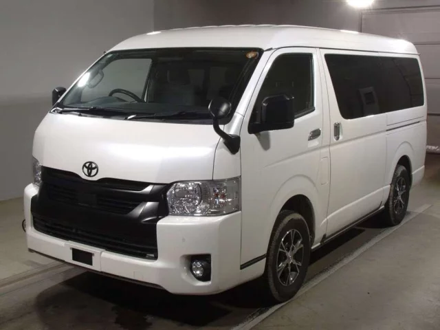 Toyota Hiace Лот № 2020