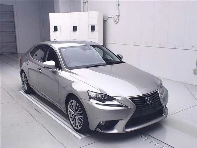 Lexus IS III