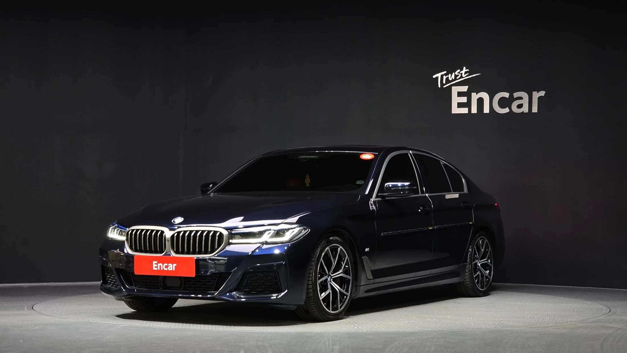 BMW 5 серии 2023