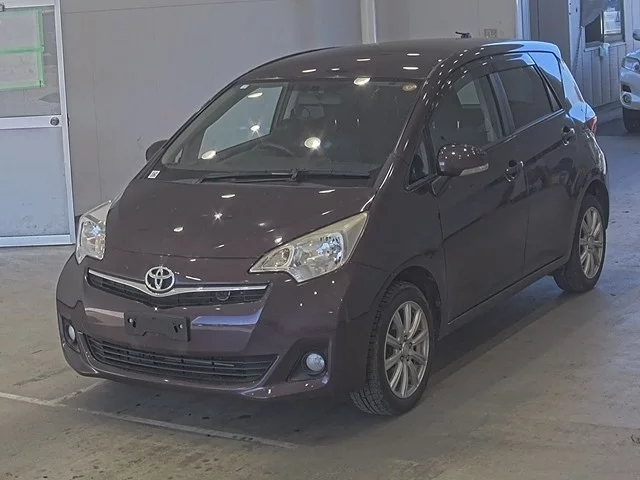 Toyota Ractis Лот № 20392 2011