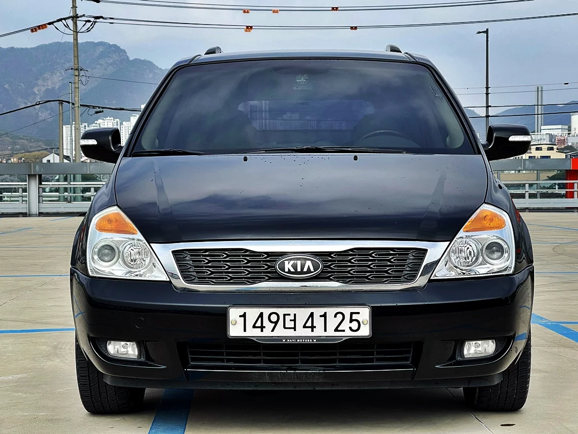 Kia Carnival II