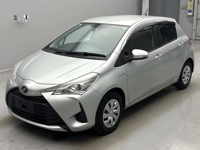 Toyota Vitz III (XP130) Рестайлинг