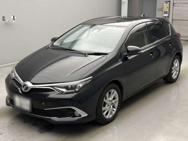 Toyota Auris II Рестайлинг