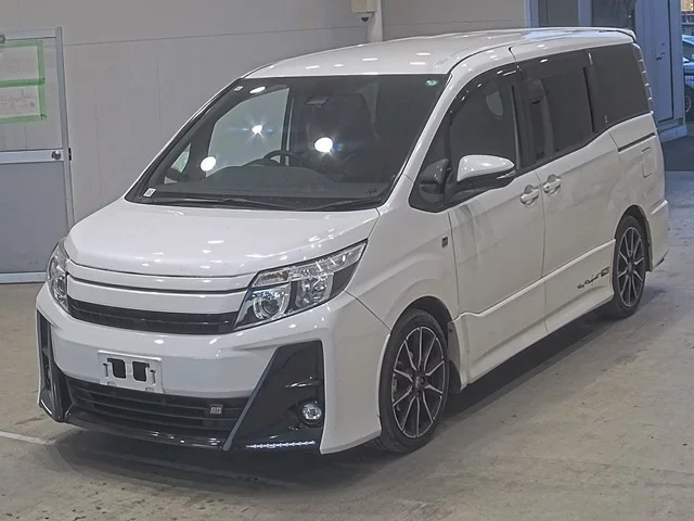 Toyota Noah III (R80)