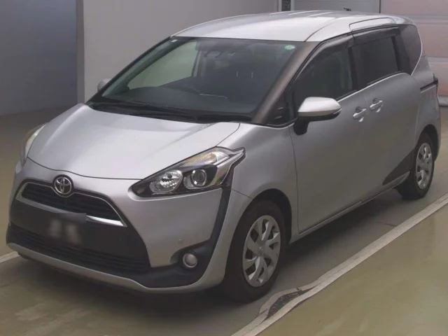 Toyota Sienta Лот № 72141 2017