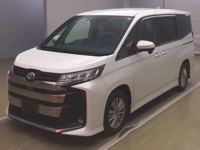 Toyota Noah Лот № 72127 2023