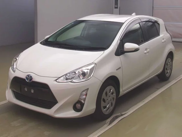 Toyota Aqua Лот № 72111 2017