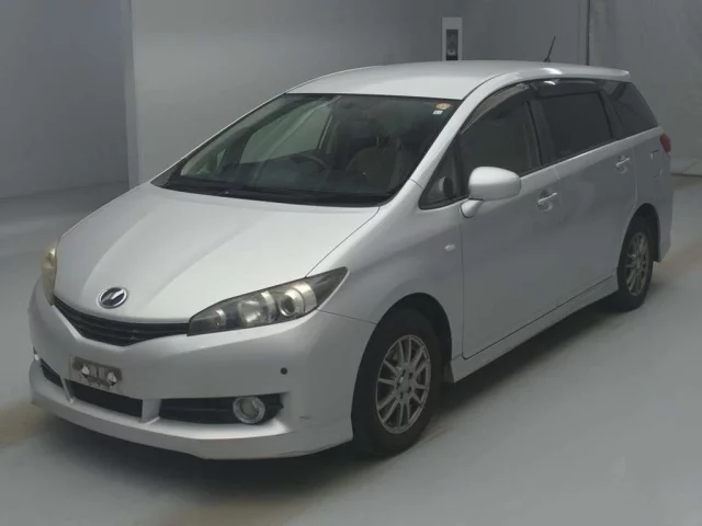 Toyota Roomy I