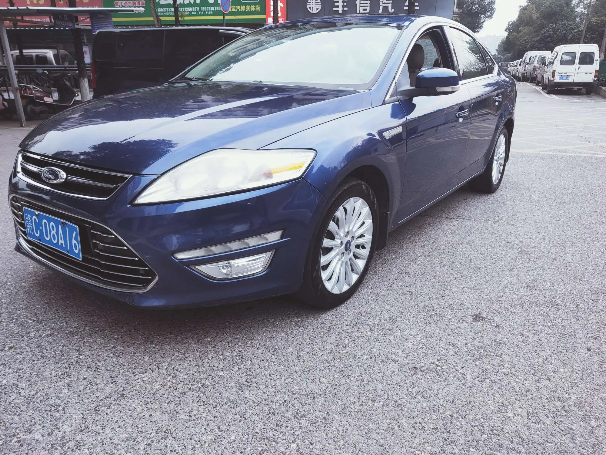 Ford Mondeo-Winning №14025825 2012