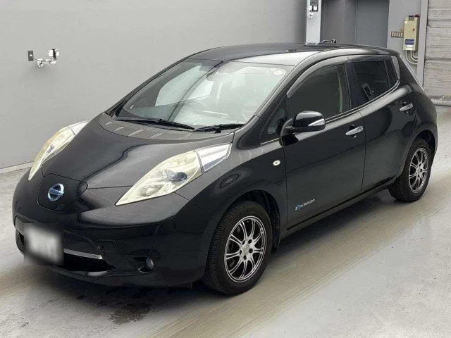 Nissan Leaf I (ZE0/AZE0)