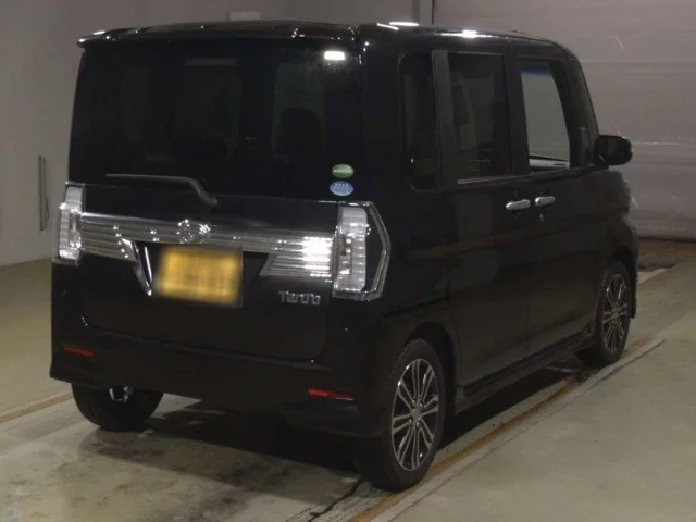 Daihatsu Tanto Лот № 2017