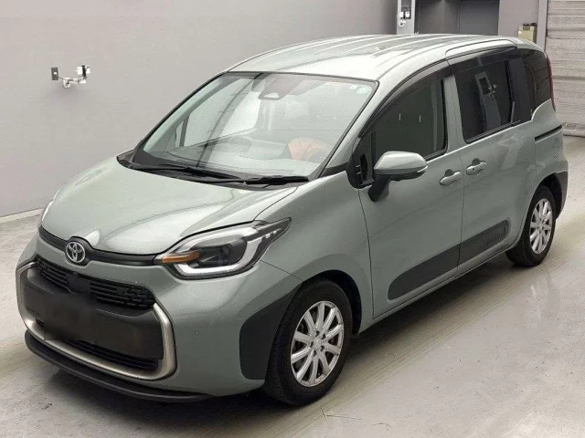 Toyota Sienta Лот № 12065 2023