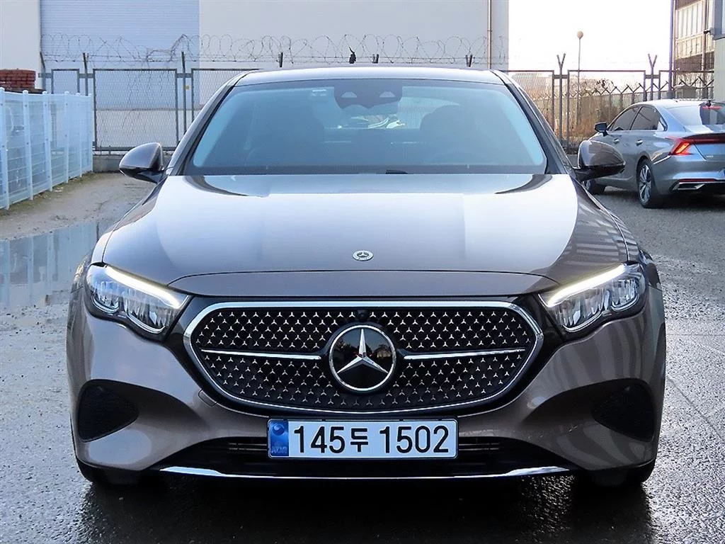 Mercedes-Benz E-Класс 2025