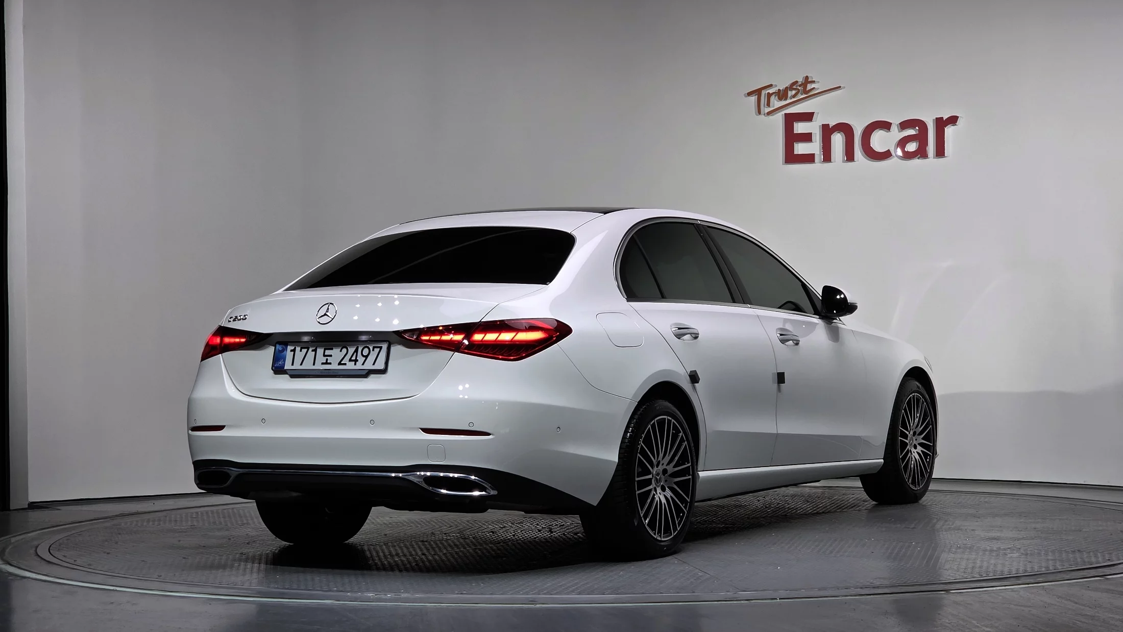 Mercedes-Benz C-Класс 2025