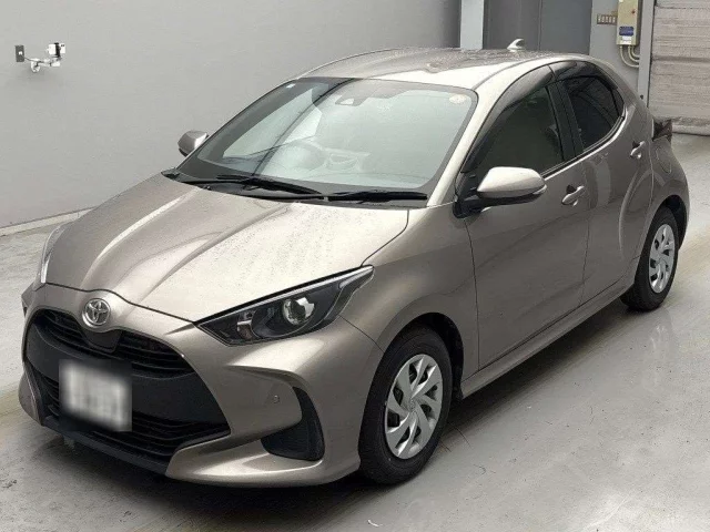 Toyota Yaris Лот № 12016 2020