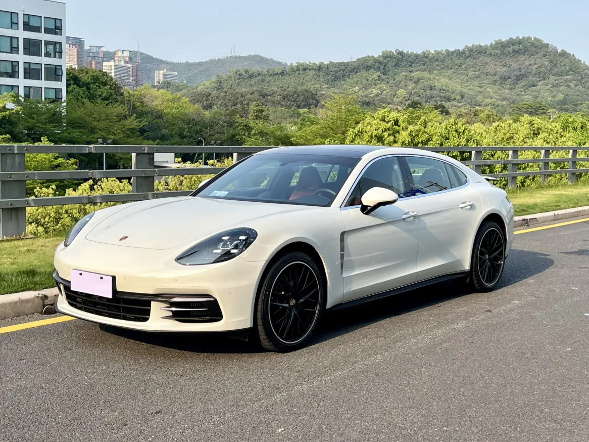 Porsche Panamera №18655247 2019