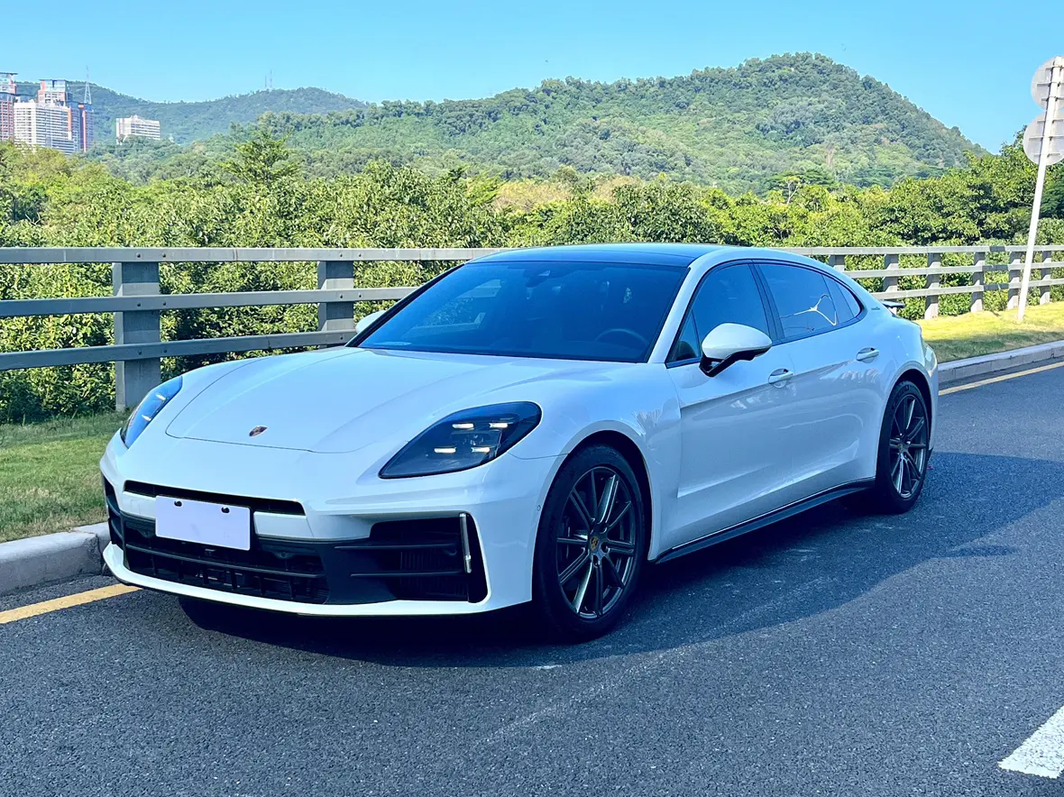 Porsche Panamera II Рестайлинг