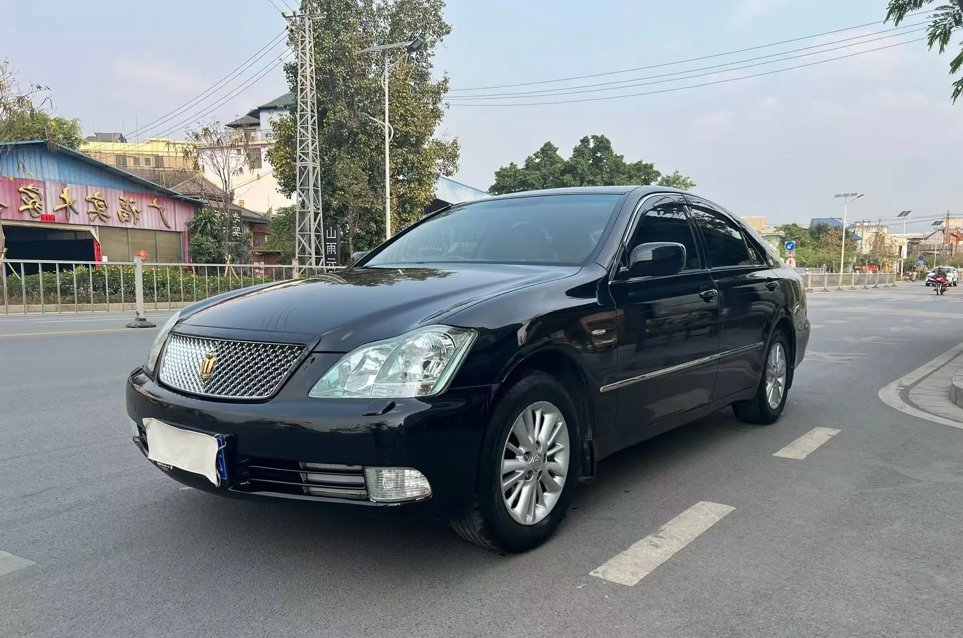Toyota Crown XS10