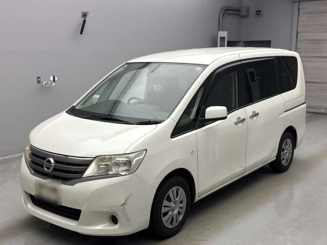 Nissan Serena Лот № 18004 2011