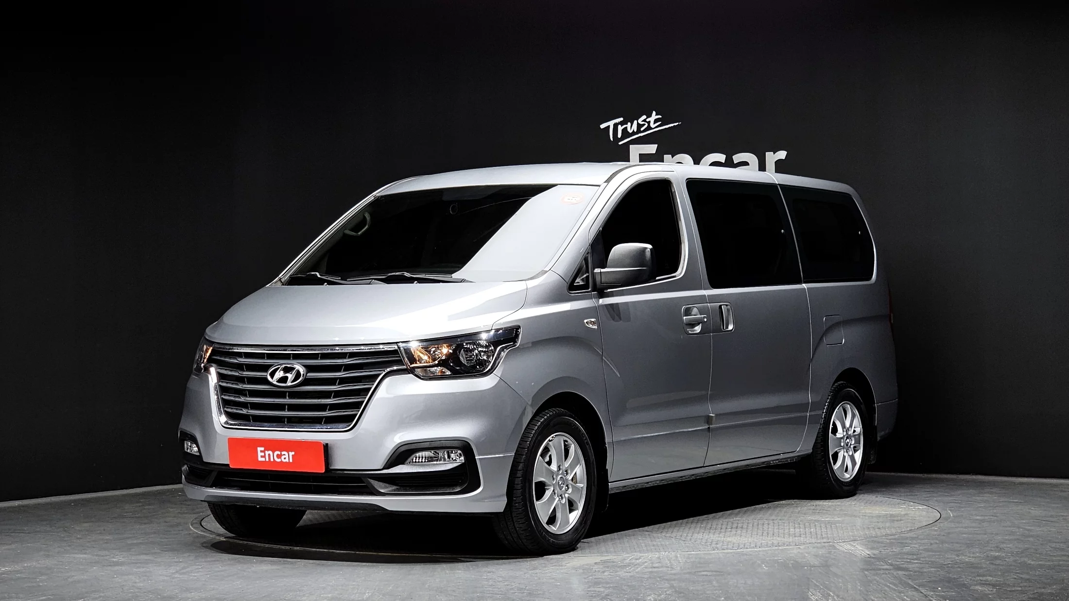 Hyundai Starex 2019