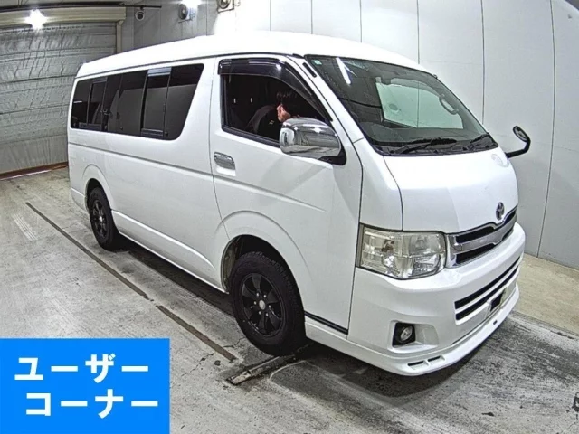 Toyota Hiace Лот № 2010