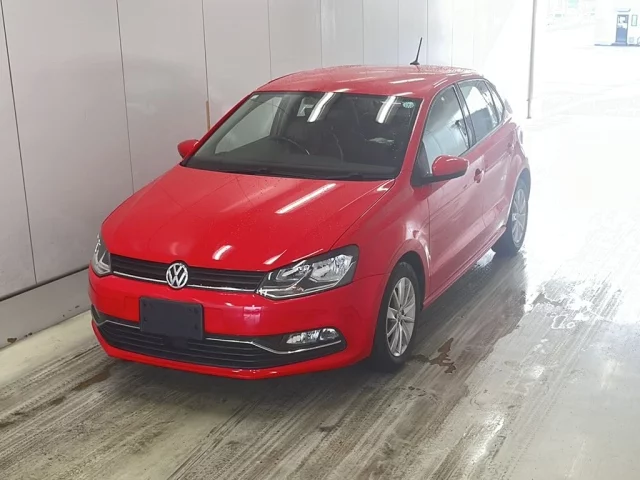 Volkswagen Polo Лот № 2017