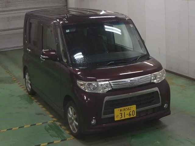 Daihatsu Tanto Лот № 2012