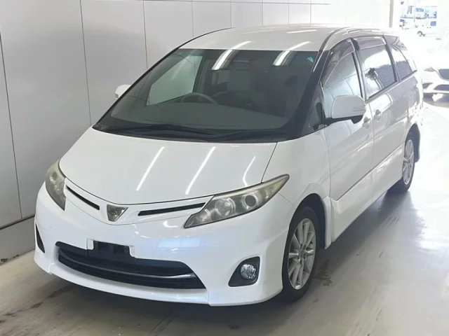 Toyota Estima Лот № 2009