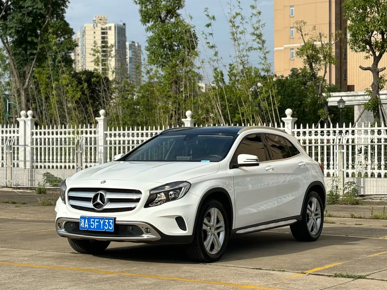 Mercedes-Benz GLA I (X156)