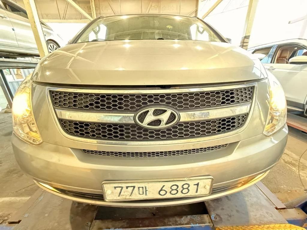 Hyundai Starex 4Wd 12-Seater Wagon Cvx Premium 2014