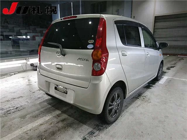 Daihatsu Mira Лот № 2010