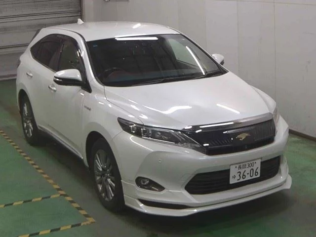 Toyota Harrier Лот № 2015